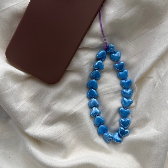 Phone charm with blue hearts - Picture 6 of 6